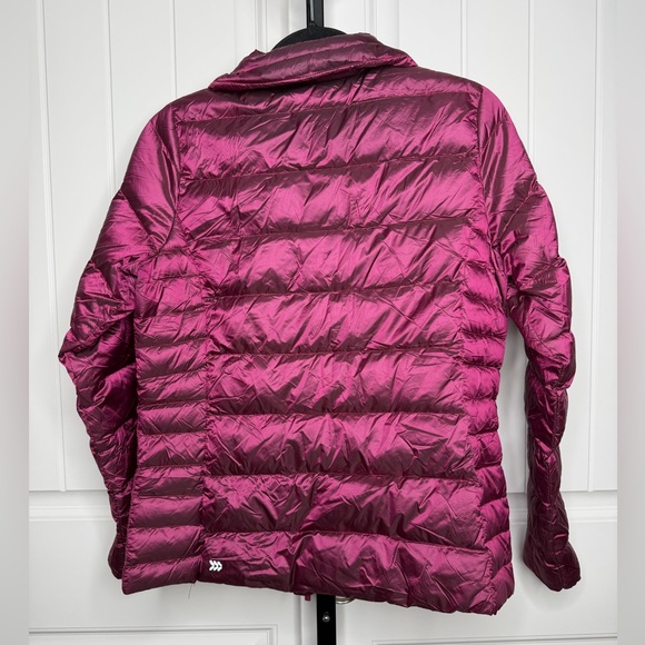 All in Motion Women's Magenta Lightweight Puffer Jacket - Picture 4 of 5